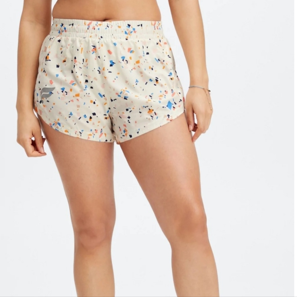 Fabletics Full Speed Mid Rise Run Short in Terrazzo sz XL
